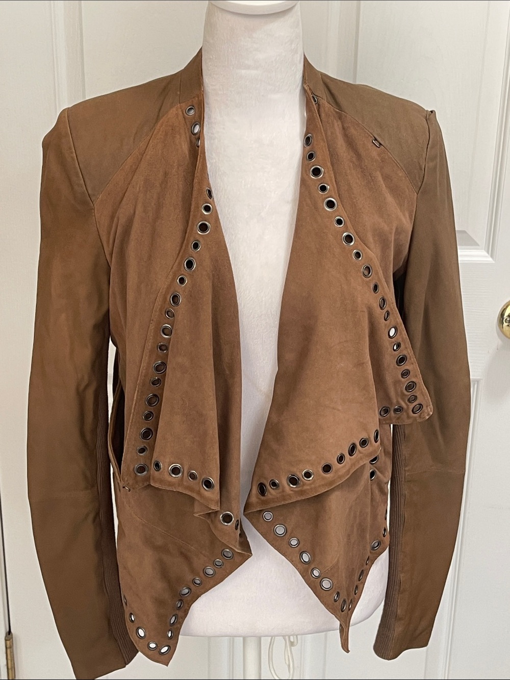 Neiman Marcus Brown  Suede Grommet-Trim Women's Jacket. Size sm